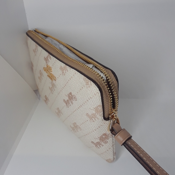 Coach Wristlet Horse And Carriage Print - Picture 11 of 13